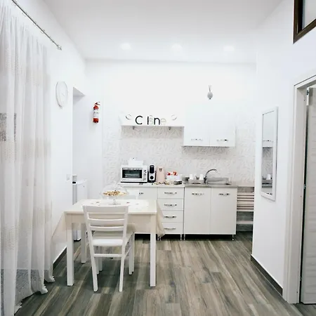 Holiday home Montagnola34 - Historic Center Naples